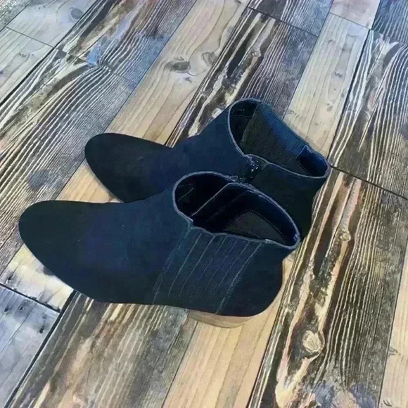 Black leather Crown Vintage Ryder booties size 8.5 - Picture 5 of 6